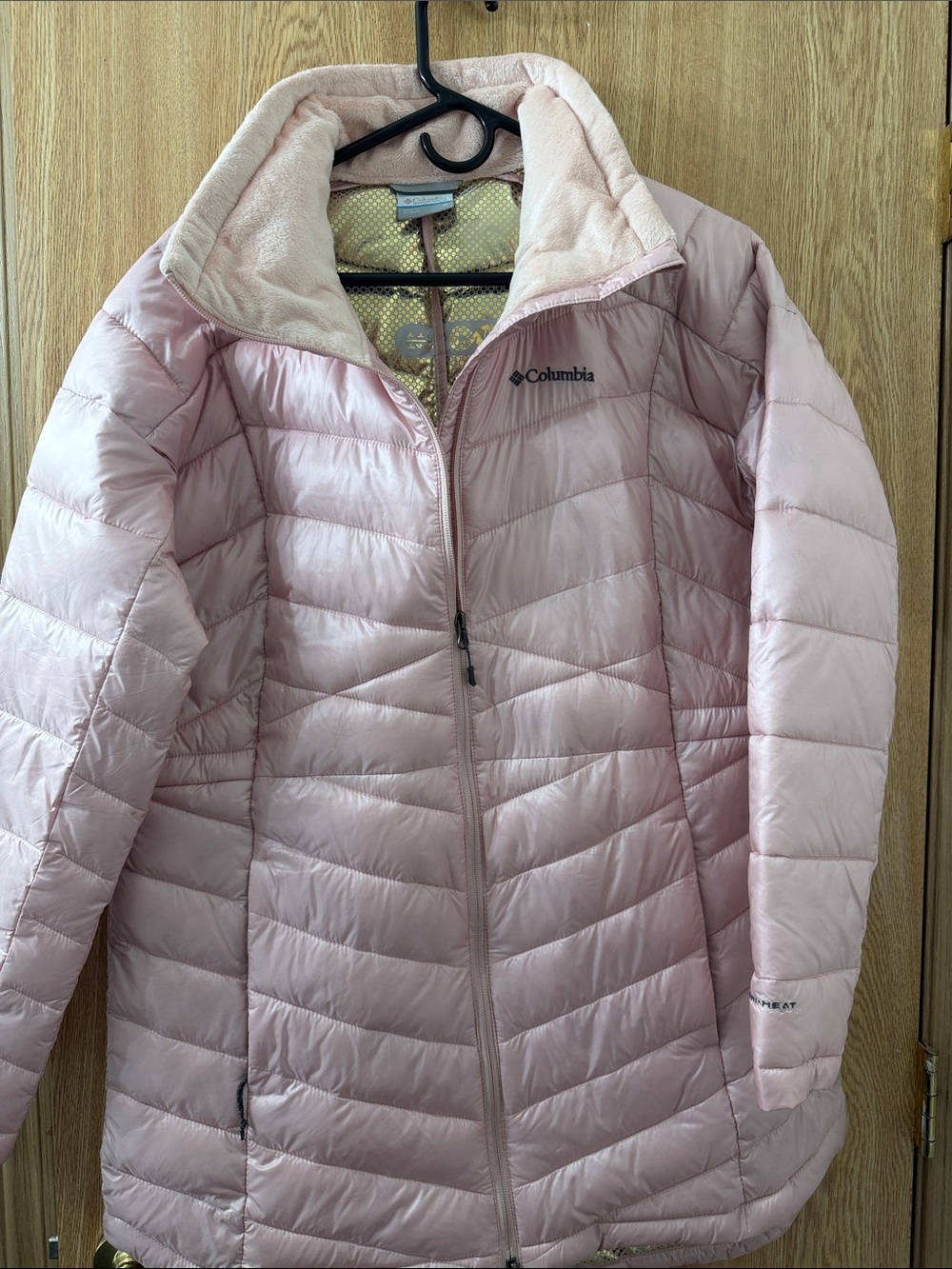Columbia Women's Pale Baby Pink Quilted Puffer Jacket